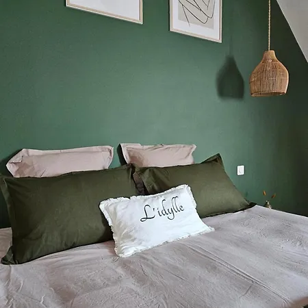 Nos Jours Heureux - L'idylle, De Caractere *