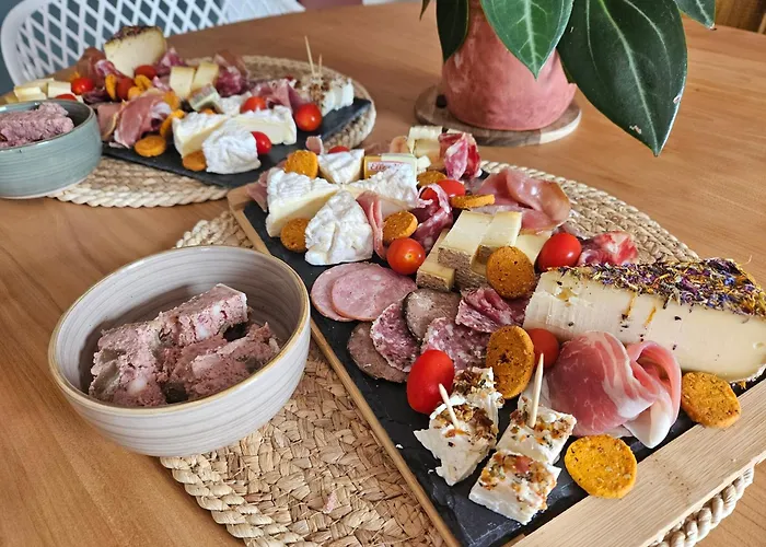 Nos Jours Heureux - L'idylle, De Caractere *