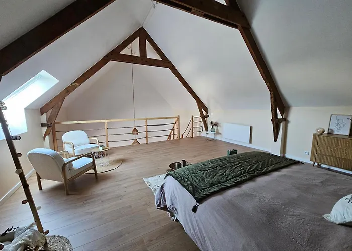 Nos Jours Heureux - L'idylle, De Caractere Tatil Evi